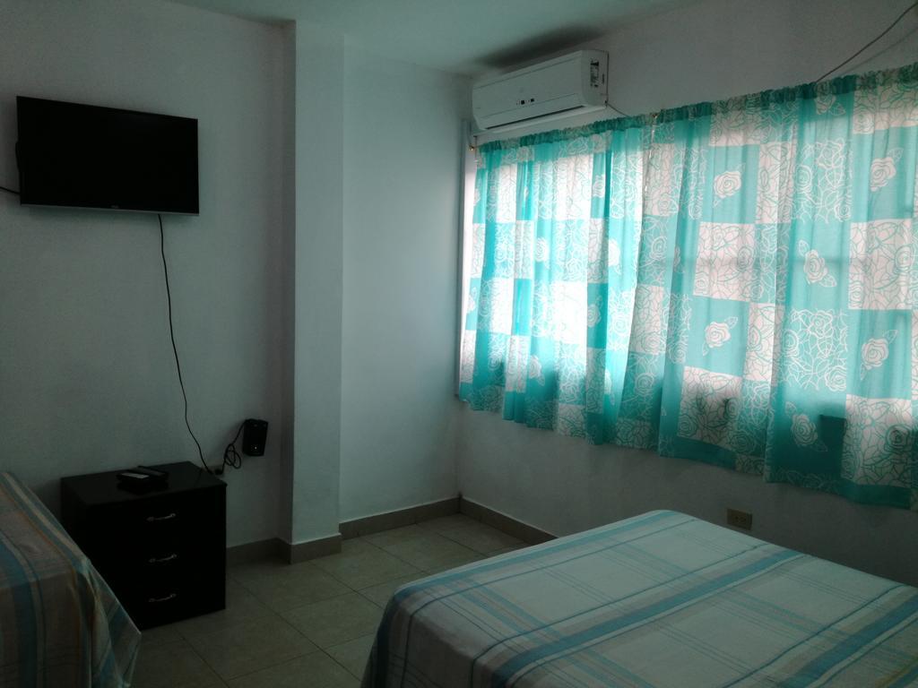 Francisco Habitaciones Manta Exterior photo