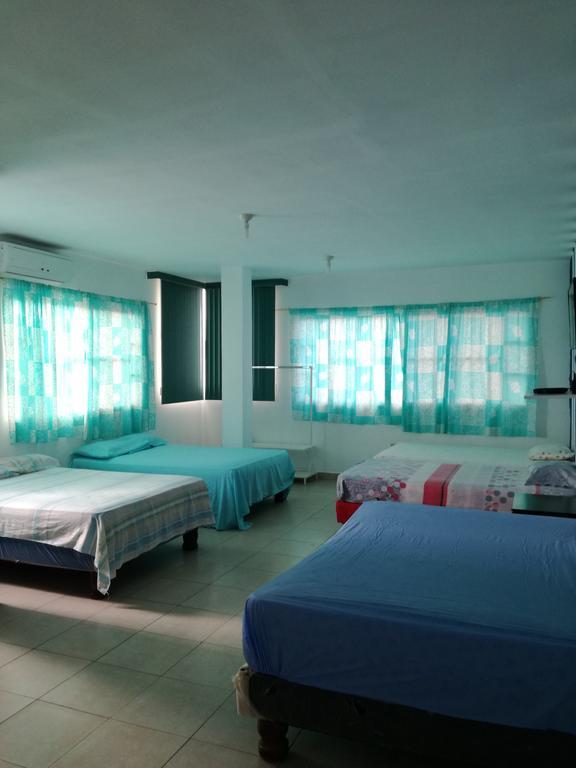 Francisco Habitaciones Manta Exterior photo